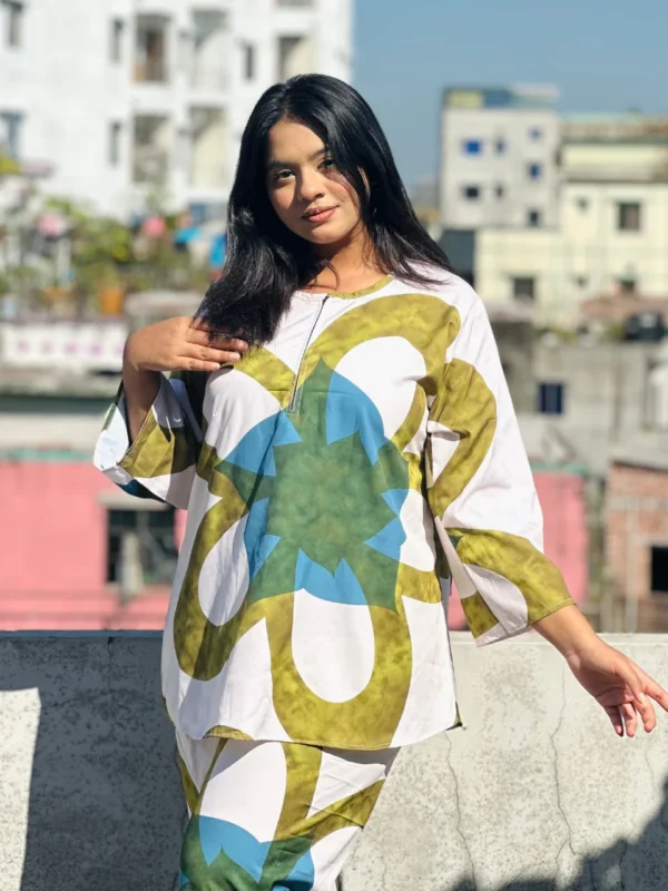 Elegant Printed Kurta Set - Image 6