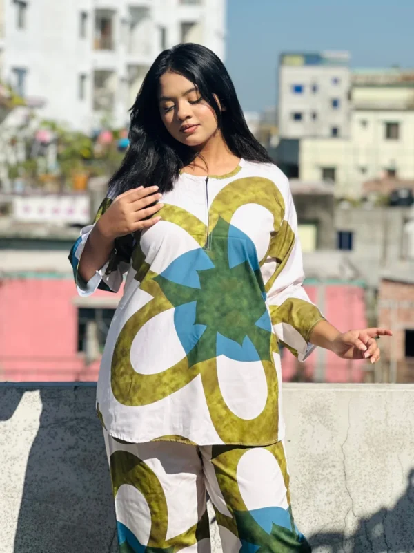 Elegant Printed Kurta Set - Image 8
